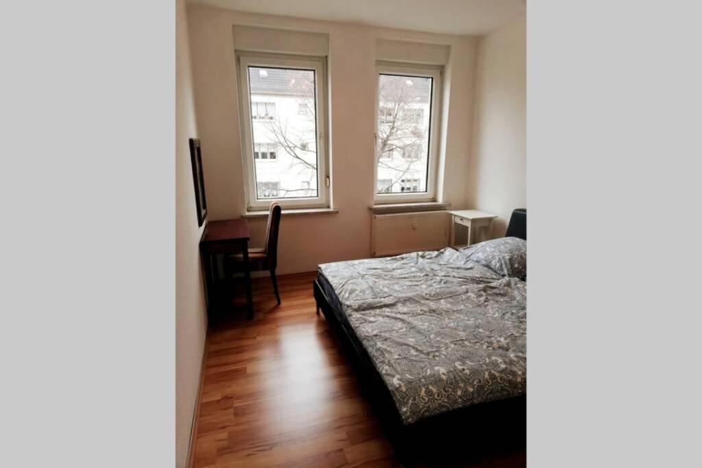 Ferienwohnung - Apartment Mit Balkon In Halle-Saale, Trotha Halle  Zewnętrze zdjęcie